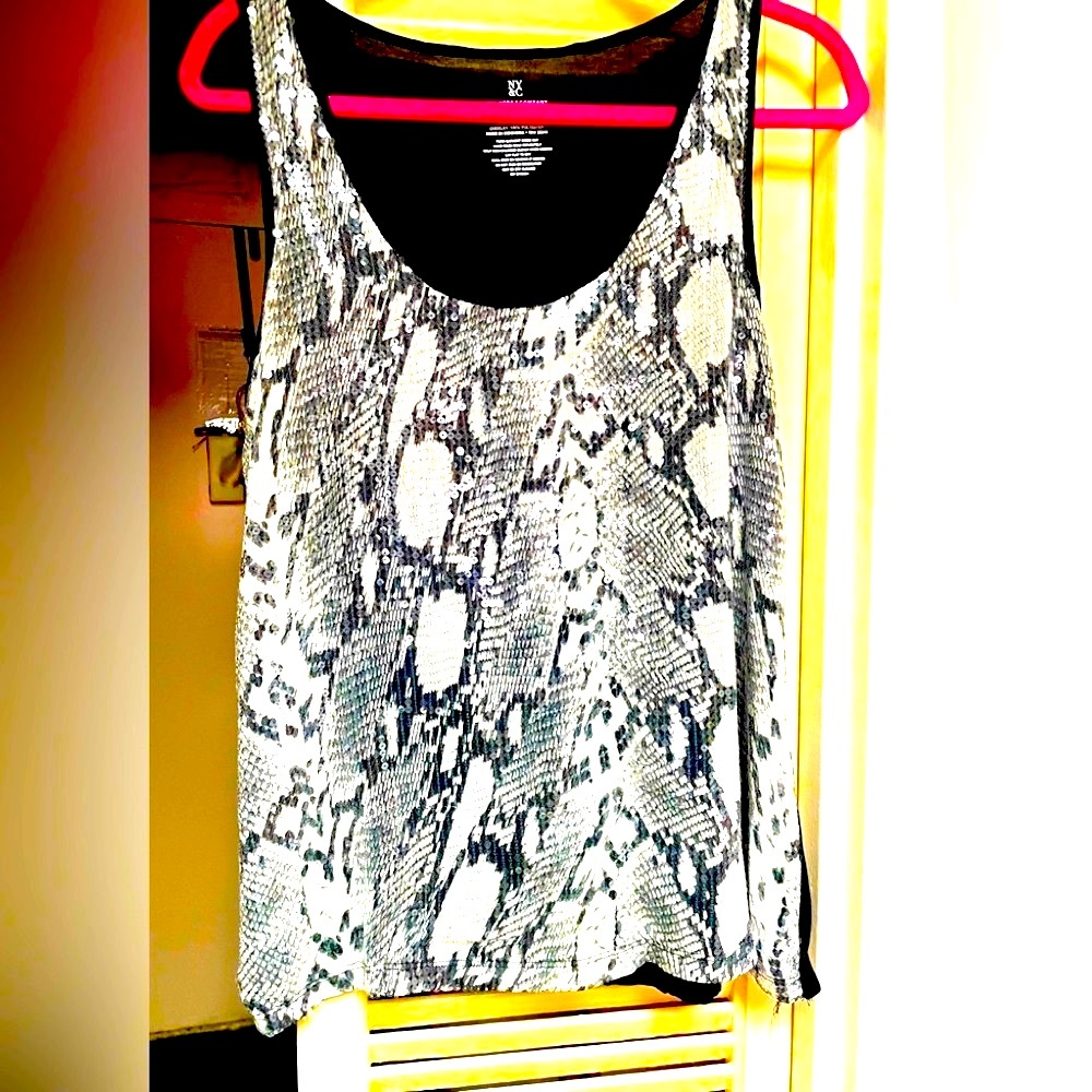 PYTHON PRINT SEQUINS KNIT BACK 19”P27”L GREAT W JEANS BLACK GREY WHITE